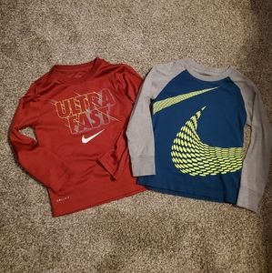 Bundle of 2 Boys Nike Long Sleeve Size Small 4-5y